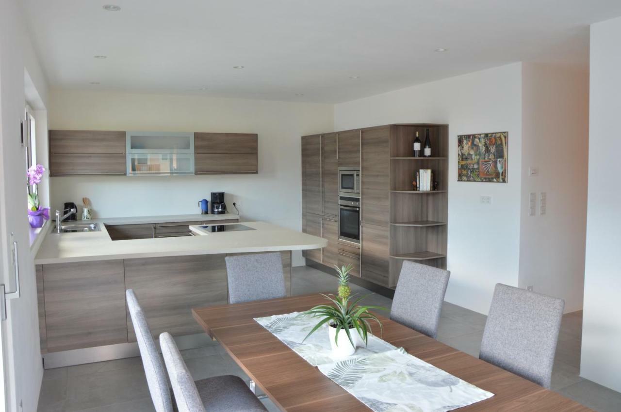 Family Apartment Julia Termeno Exterior photo